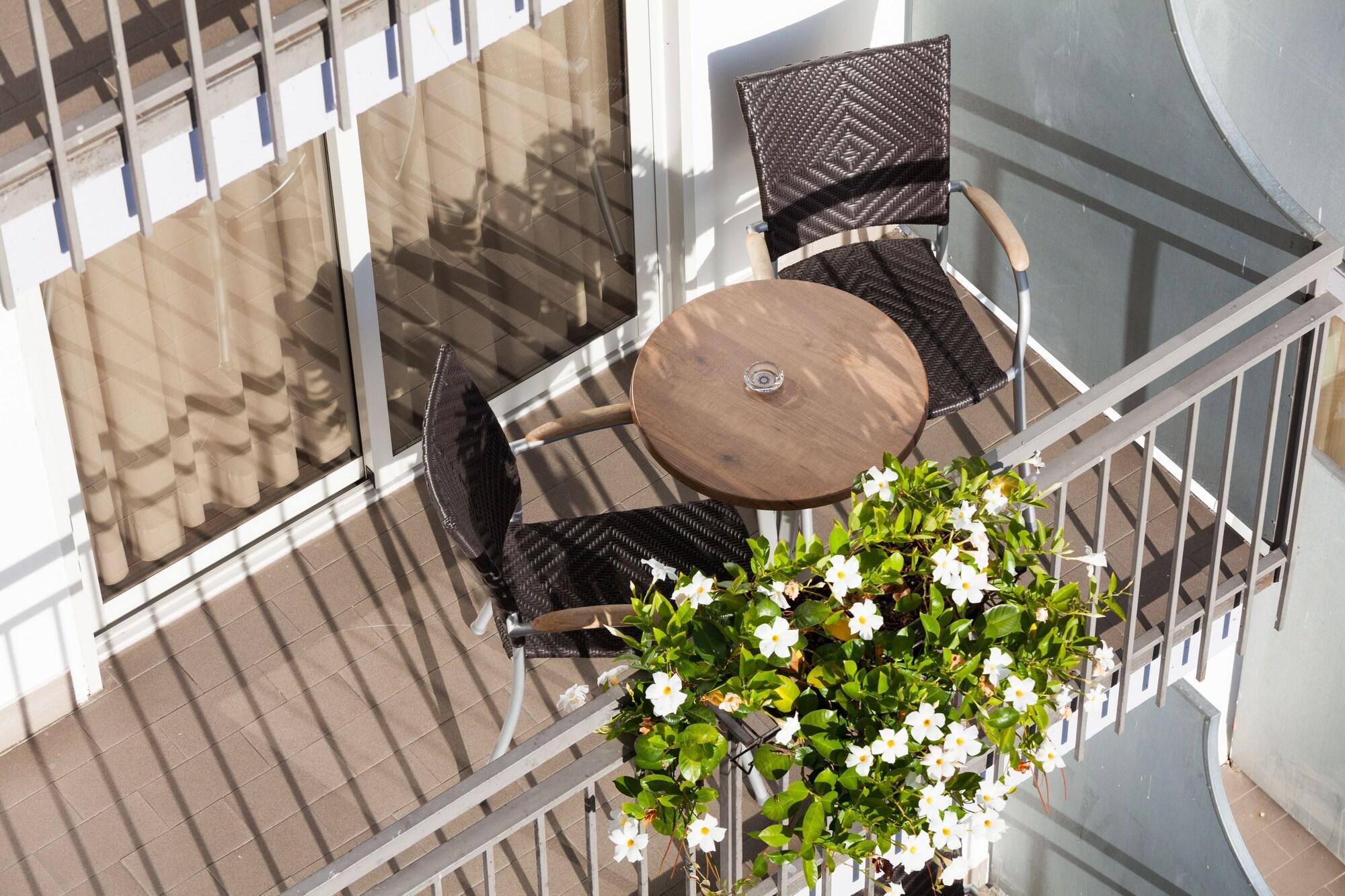 Hotel Continental - Tonelli Hotels Torbole Sul Garda Extérieur photo