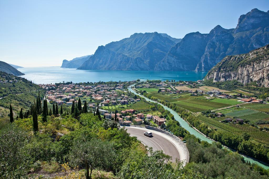Hotel Continental - Tonelli Hotels Torbole Sul Garda Extérieur photo